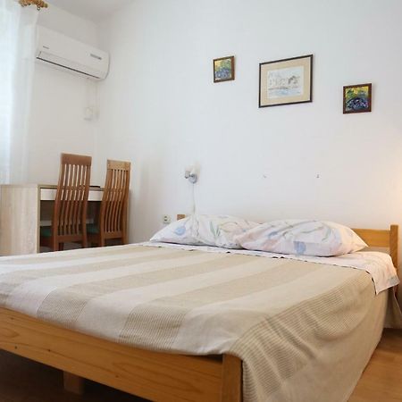 Apartment And Rooms Roko Zaglav Exterior photo